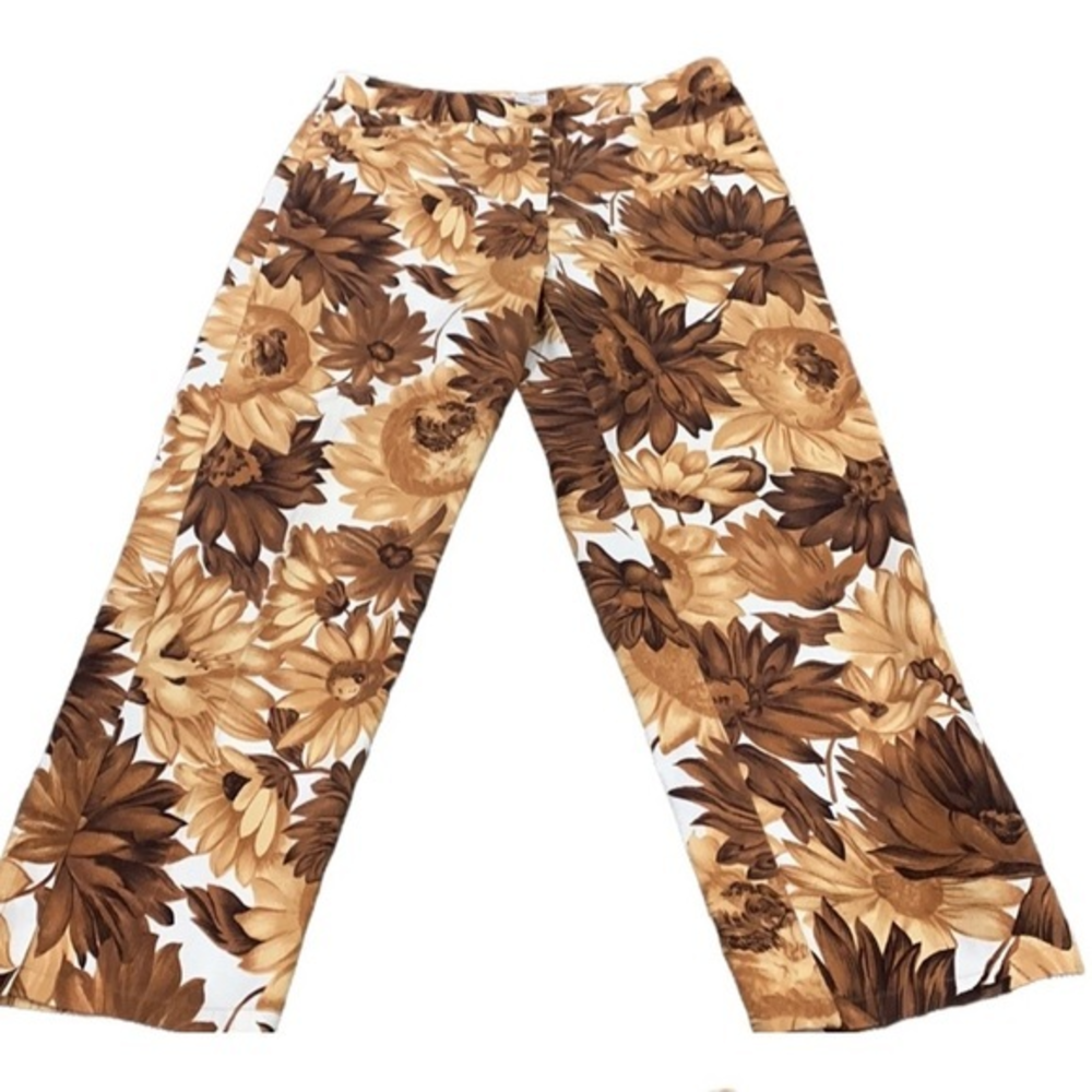 Women’s Real Clothes Ladies Floral Pants Size 10 Stretch slit bottom Size 10